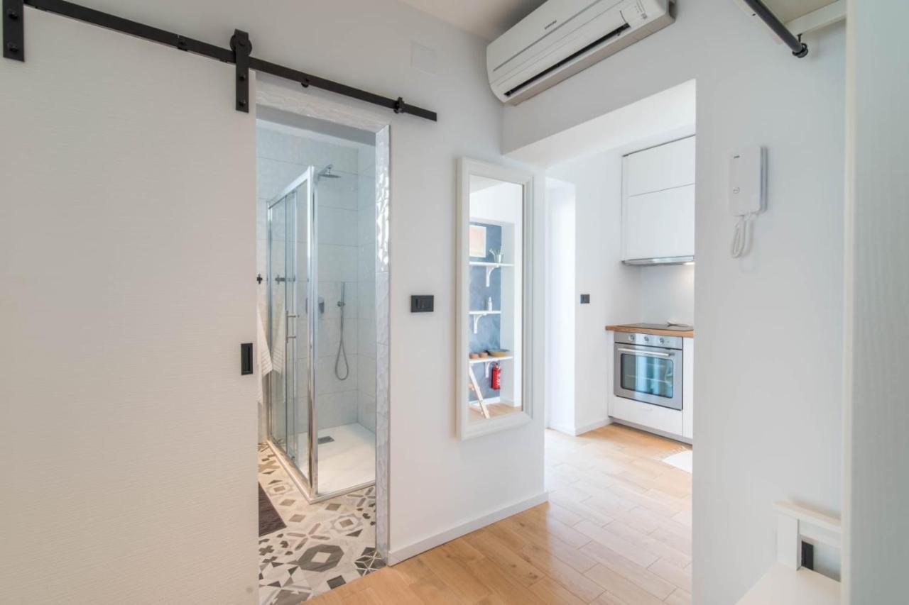 Marta Apartment Ровин Екстериор снимка